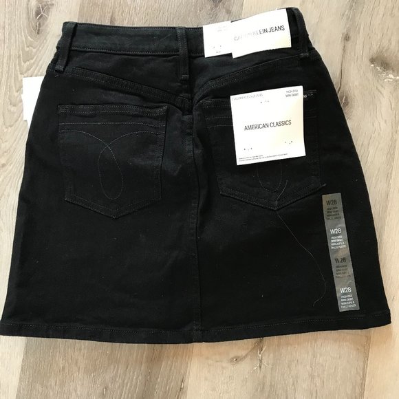 Calvin Klein Mini Skirt Brand New Size 28 waist - Picture 3 of 3